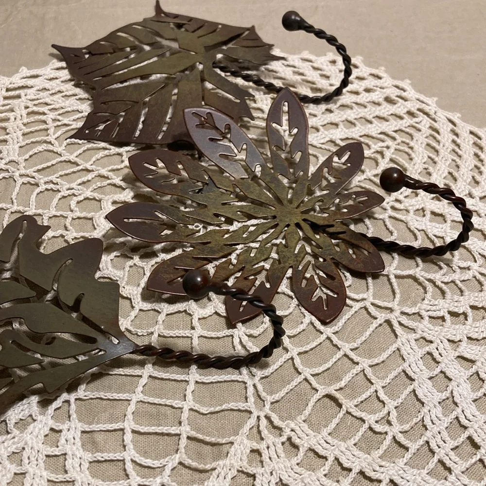 Decorative Metal Leaf Wall Hooks Set Of 3